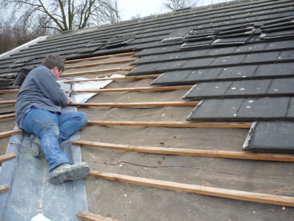 Emergency Roof Repair in Woodbridge, CT 06525