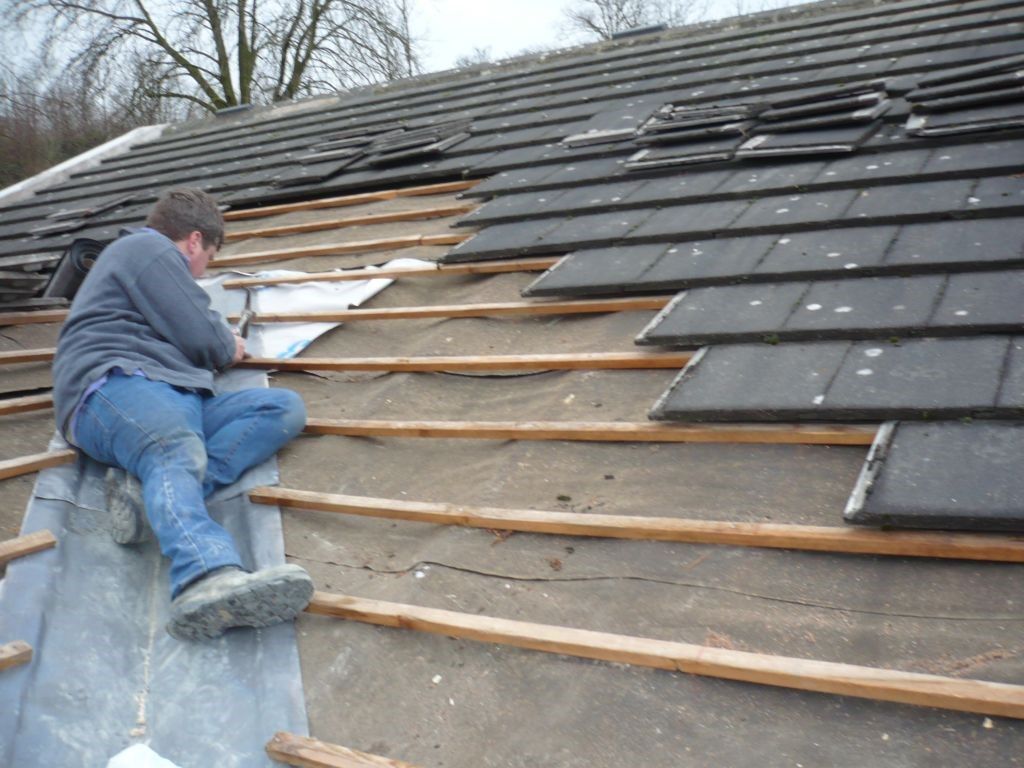 Emergency Roof Repair in Calverton, NY